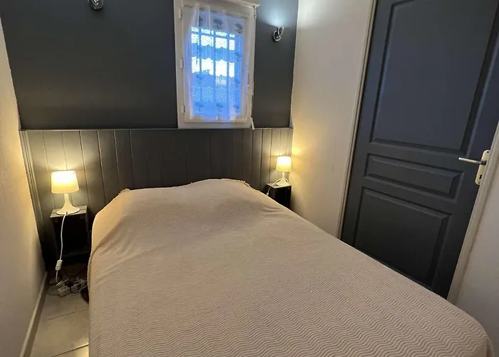T2 A Avec Terrasse, Parking Prive, 4 Pers., Proche Et Commerces - Fr-1-701-19